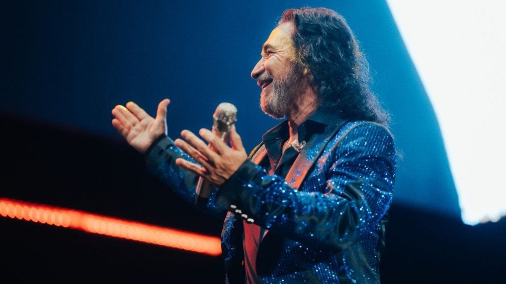 Marco Antonio Solís conquista a sus fans con un show totalmente AGOTADO en el Estadio Geba